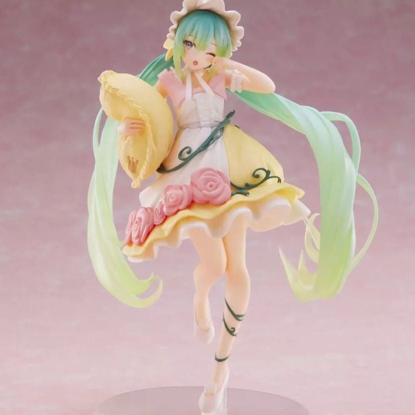 Figura Hatsune Miku De Sleeping Beauty Ver. Wonderland Taito